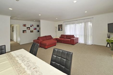Photo of property in 6 Milson Drive, Papakura, 2110