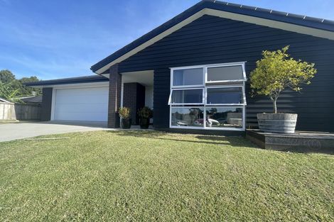 Photo of property in 11 Trans Tasman Way, Pyes Pa, Tauranga, 3112