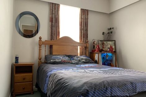 Photo of property in 5 Halswater Drive, Churton Park, Wellington, 6037