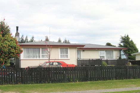 Photo of property in 24 Homedale Street, Pukehangi, Rotorua, 3015