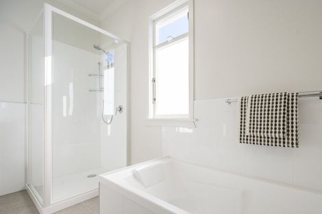 Photo of property in 1/191 Kennedy Road, Marewa, Napier, 4110