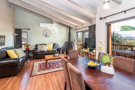 Photo of property in 125 Bradbury Road, Botany Downs, Auckland, 2010