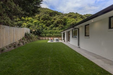 Photo of property in 38 Mooring Close, Whitby, Porirua, 5024