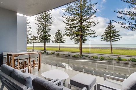 Photo of property in 607 Marine Parade, Napier South, Napier, 4110