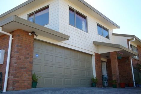 Photo of property in 25 Chadlington Avenue, Henderson, Auckland, 0612