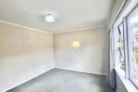 Photo of property in 50 Randwick Road, Northland, Wellington, 6012