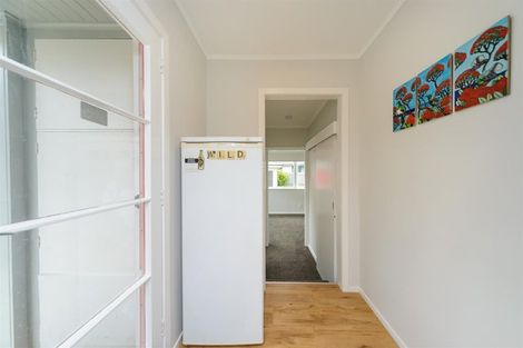 Photo of property in 9 Bull Street, Bulls, 4818