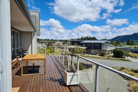 Photo of property in 3 Pollock Place, Lake Tekapo, 7999