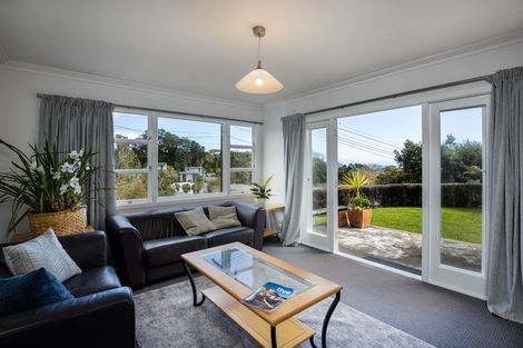 Photo of property in 75 Cutfield Road, New Plymouth, 4310