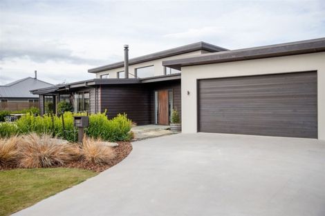 Photo of property in 32 Niger Street, Wanaka, 9305