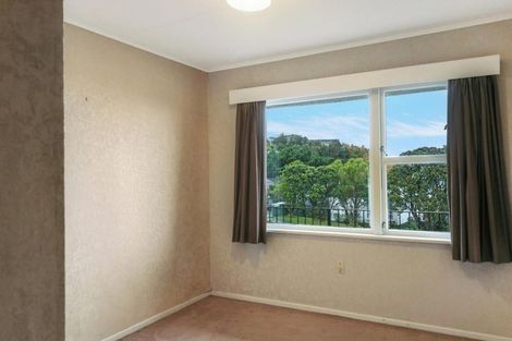 Photo of property in 231 Dowse Drive, Maungaraki, Lower Hutt, 5010