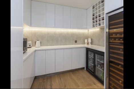 Photo of property in 8 Saint Barnabas Lane, Fendalton, Christchurch, 8052