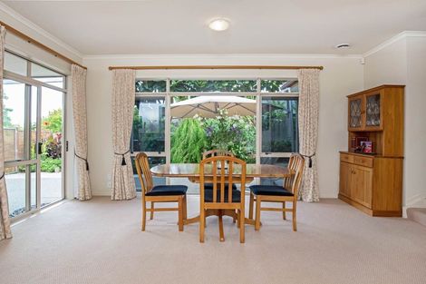 Photo of property in 4 Saltwood Street, Red Beach, 0932