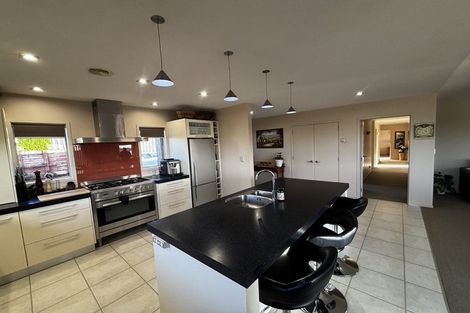 Photo of property in 58 Karamea Street, Whalers Gate, New Plymouth, 4310