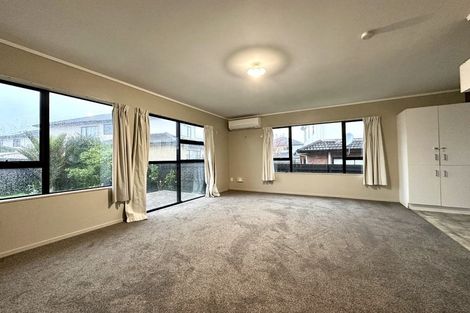 Photo of property in 19a Glenhaven Place, Te Atatu Peninsula, Auckland, 0610