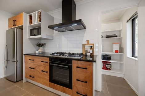 Photo of property in 33 Whitney Place, Rototuna North, Hamilton, 3210