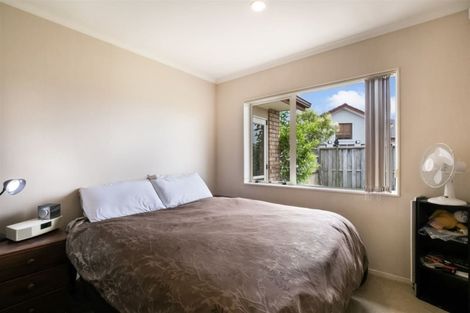 Photo of property in 114 Riverton Drive, Randwick Park, Auckland, 2105