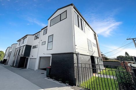 Photo of property in 7c Taratoa Street, Point England, Auckland, 1072