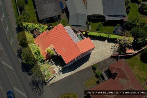 Photo of property in 237 Te Atatu Road, Te Atatu South, Auckland, 0610