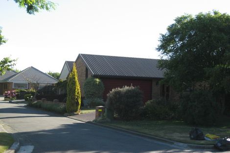 Photo of property in 11 Broadfell Avenue Avonhead Christchurch City