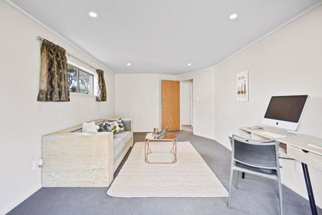 Photo of property in 9 Tirimoana Place, Te Awanga, 4102