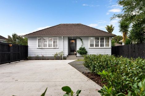 Photo of property in 98 Holland Road, Fairfield, Hamilton, 3214