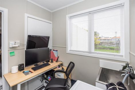 Photo of property in 16 Caernarvon Street, Dinsdale, Hamilton, 3204