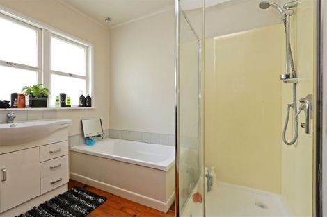 Photo of property in 702e Park Road South, Akina, Hastings, 4122