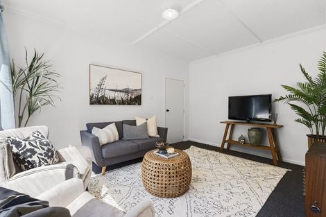 Photo of property in 29 Parris Street, Waitara, 4320