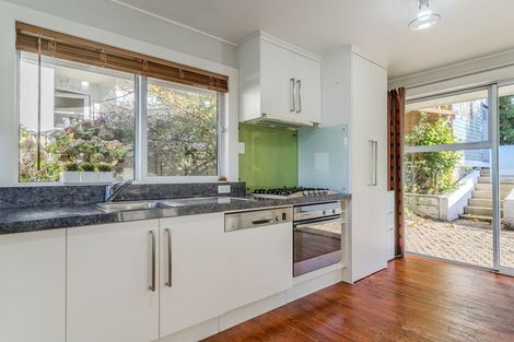 Photo of property in 14 Seaview Terrace, Kew, Dunedin, 9012