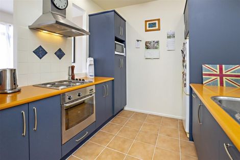Photo of property in 11/2 Armoy Drive, East Tamaki, Auckland, 2016
