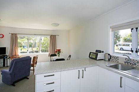 Photo of property in 12 Montgomery Avenue, Pukekohe, 2120