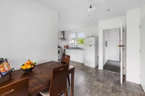 Photo of property in 16 Old Wairoa Road, Papakura, 2110