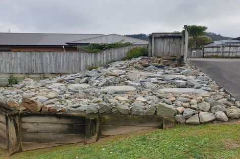 Photo of property in 19a Betty Watt Grove, Riverstone Terraces, Upper Hutt, 5018