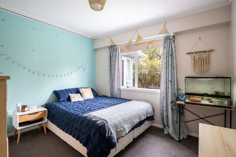 Photo of property in 10 Wallath Road, Westown, New Plymouth, 4310