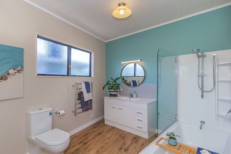 Photo of property in 17 Avon Street, Levin, 5510