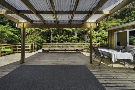 Photo of property in 37 Lake View Terrace, Moana, 7875