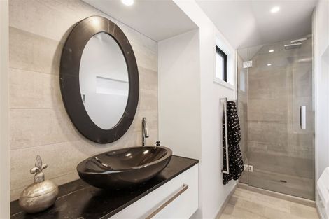 Photo of property in 2a Wairarapa Terrace, Merivale, Christchurch, 8014