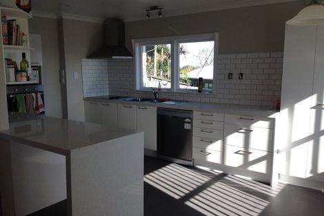 Photo of property in 610 East Coast Road, Pinehill, Auckland, 0630