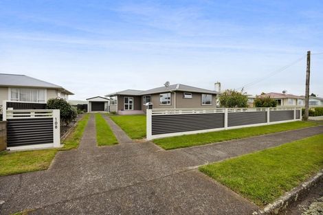 Photo of property in 108 Stanners Street, Eltham, 4322