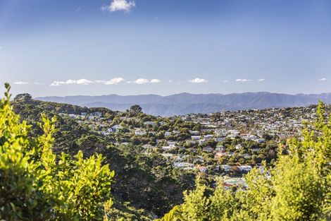 Photo of property in 127a Makara Road, Karori, Wellington, 6012