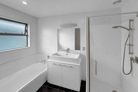 Photo of property in 63 Springfield Road, St Albans, Christchurch, 8014