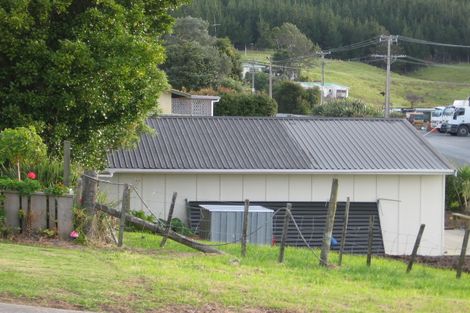 Photo of property in 2 Seatoun Avenue, Leigh, Warkworth, 0985