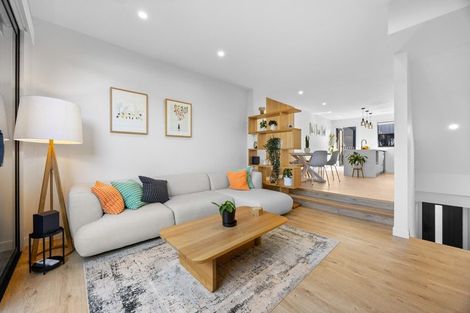 Photo of property in 5/47 Taipari Road, Te Atatu Peninsula, Auckland, 0610