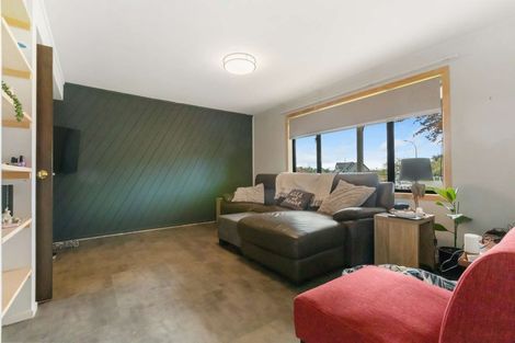 Photo of property in 3 Libra Place, Kawaha Point, Rotorua, 3010