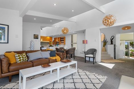 Photo of property in 205 Mount Pleasant Road, Mount Pleasant, Christchurch, 8081