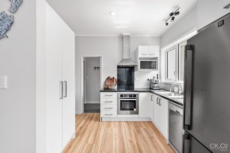 Photo of property in 113b Waiwhetu Road, Waterloo, Lower Hutt, 5011