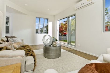 Photo of property in 356b East Coast Road, Sunnynook, Auckland, 0630