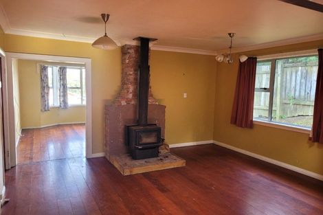 Photo of property in 67 Pioneer Road, Moturoa, New Plymouth, 4310