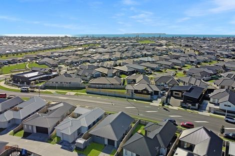 Photo of property in 184 Te Okuroa Drive, Papamoa, 3118